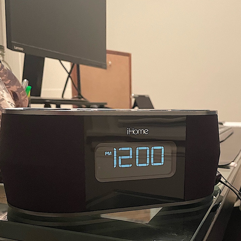 iHome Digital Clock